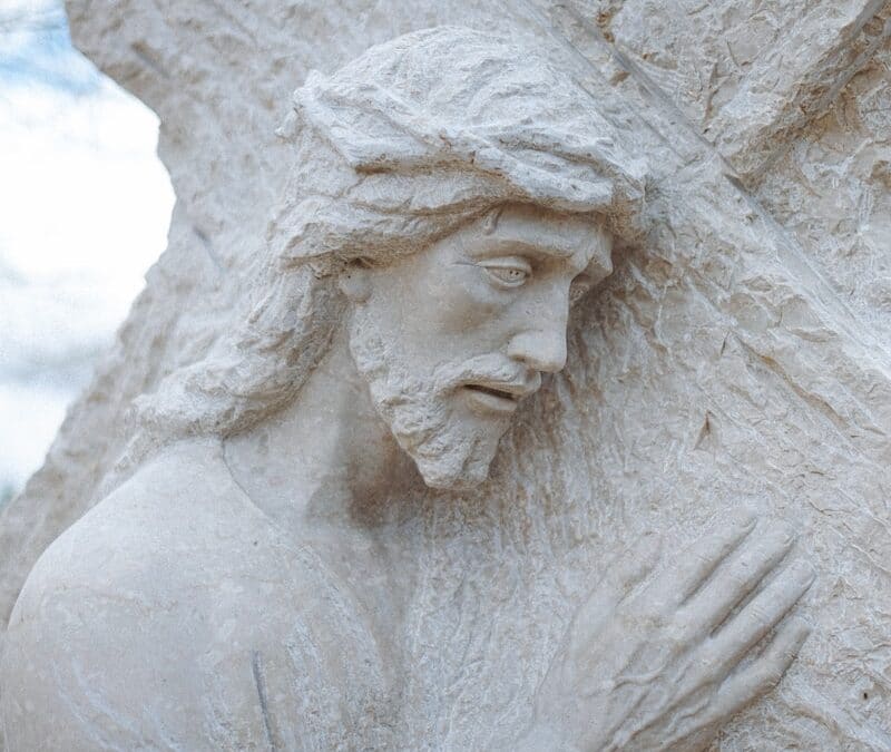 As form in sculpture is the prisoner