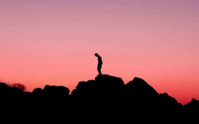 Halts by me that footfall